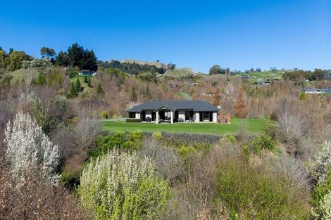 Photo of property in 44 Tauroa Valley Road, Havelock North, 4130