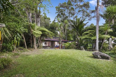 Photo of property in 18 Waima Crescent, Titirangi, Auckland, 0604
