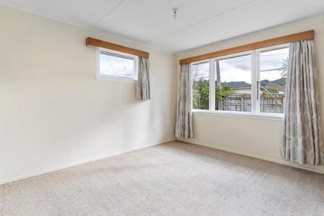 Photo of property in 6 Tait Crescent, Featherston, 5710