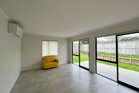 Photo of property in 24 Saint Michael Crescent, One Tree Point, 0118