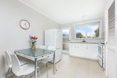 Photo of property in 1/558 Swanson Road, Ranui, Auckland, 0612