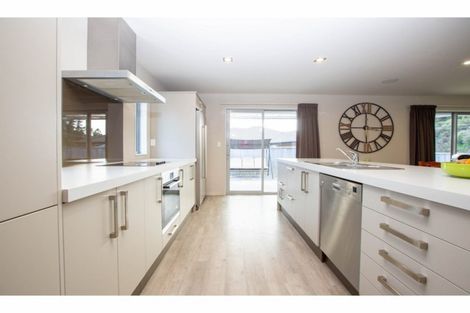 Photo of property in 3 Tussock Place, Stoke, Nelson, 7011