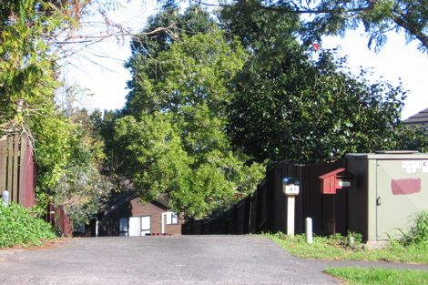 Photo of property in 39 Goodwood Drive, Goodwood Heights, Auckland, 2105