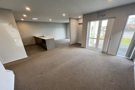 Photo of property in 15 Tribute Loop, Takanini, 2112