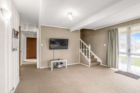Photo of property in 62 Rennie Avenue, Milson, Palmerston North, 4414