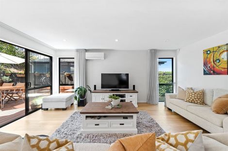 Photo of property in 37 Remuremu Street, Long Bay, Auckland, 0630