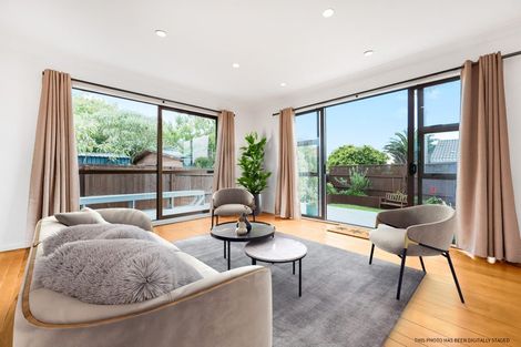 Photo of property in 37a Border Road, Henderson, Auckland, 0612