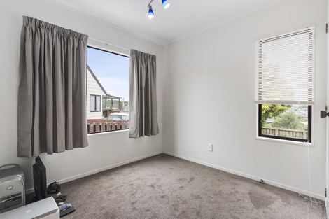 Photo of property in 23 Crail Court, Totara Heights, Auckland, 2105