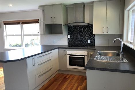 Photo of property in 57 Hutchinsons Road, Bucklands Beach, Auckland, 2014