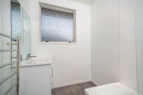 Photo of property in 69a Rowses Road, Aranui, Christchurch, 8061