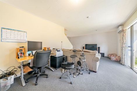 Photo of property in 8 Mchattie Lane, Clouston Park, Upper Hutt, 5018