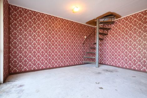 Photo of property in 6 Palmer Avenue, Glen Eden, Auckland, 0602