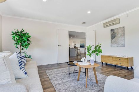 Photo of property in 22 Whitford Place, Rototuna North, Hamilton, 3210