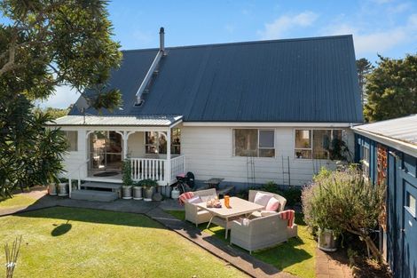 Photo of property in 14 Cumming Street, Okato, 4335