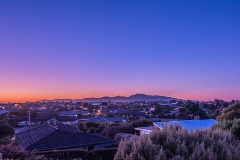 Photo of property in 4 Gavin Road, Raumati Beach, Paraparaumu, 5032