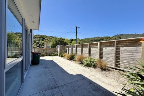 Photo of property in 4b Horoeka Street, Stokes Valley, Lower Hutt, 5019