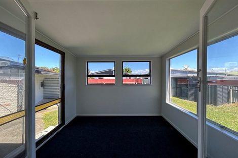 Photo of property in 27 Otatara Road, Taradale, Napier, 4112
