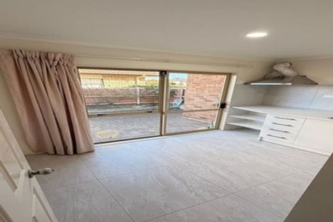 Photo of property in 20 Carousel Crescent, East Tamaki Heights, Auckland, 2016