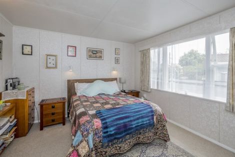 Photo of property in 153a Queen Street West, Levin, 5510