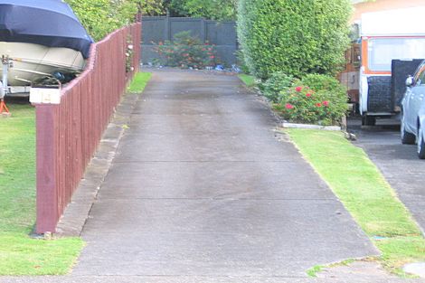 Photo of property in 2/14 Galloway Crescent, Farm Cove, Auckland, 2012