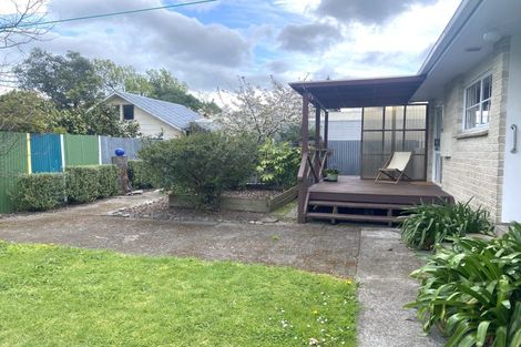 Photo of property in 14 Papawai Road, Greytown, 5712