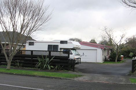 Photo of property in 15a Churchill Avenue, Hokowhitu, Palmerston North, 4410