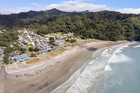 Photo of property in 10b Beach Road, Waihi Beach, 3611