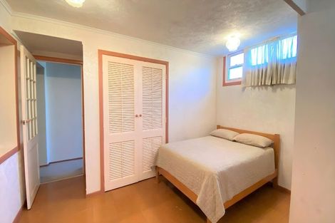 Photo of property in 57 Exmouth Road, Northcote, Auckland, 0627