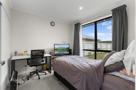 Photo of property in 24 Sholto Duncan Crescent, Halswell, Christchurch, 8025