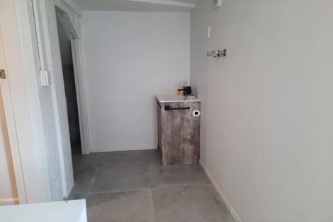 Photo of property in 93a Litten Road, Cockle Bay, Auckland, 2014