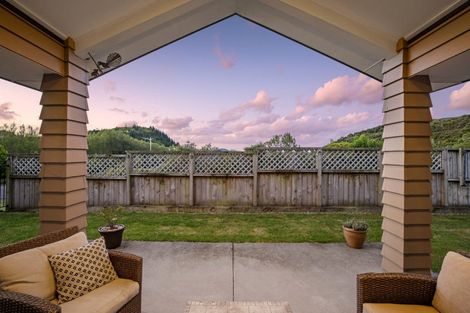 Photo of property in 281 Lakes Boulevard, Pyes Pa, Tauranga, 3112