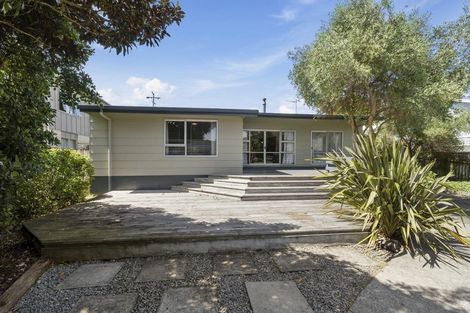 Photo of property in 15 Francis Road, Paraparaumu Beach, Paraparaumu, 5032