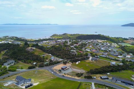 Photo of property in 1 Pekama Drive, Cable Bay, 0420