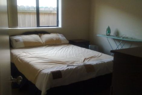 Photo of property in 38 Tussock Avenue, Mangere, Auckland, 2022