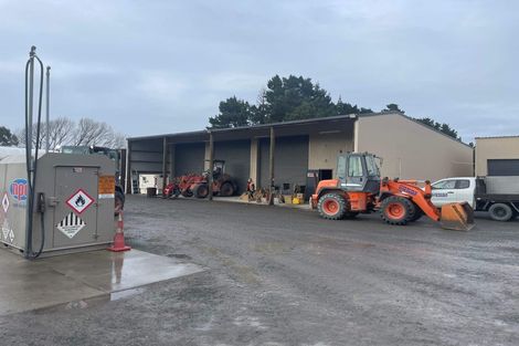 Photo of property in 588 Pound Road, Yaldhurst, Christchurch, 7676