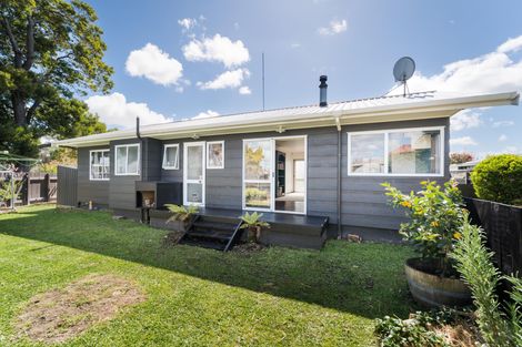 Photo of property in 97 Hillcrest Drive, Kelvin Grove, Palmerston North, 4414
