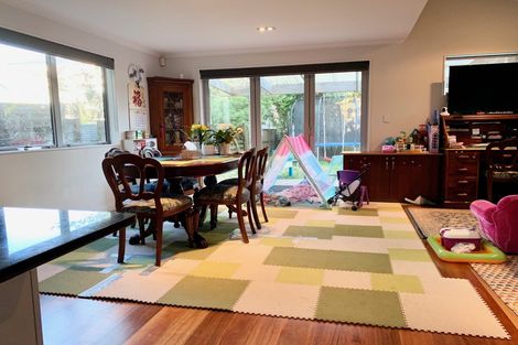 Photo of property in 10 Montmere Avenue, Te Atatu Peninsula, Auckland, 0610