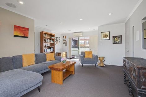 Photo of property in 37 Riverside Drive, Waiuku, 2123