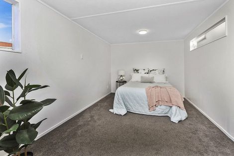 Photo of property in 9 Keel Place, Whitby, Porirua, 5024