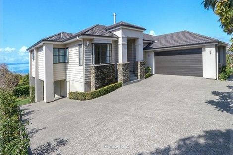 Photo of property in 1a Burford Place, Mellons Bay, Auckland, 2014