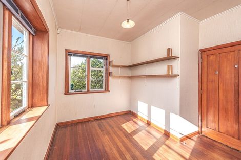 Photo of property in 49 Selwyn Crescent, College Estate, Whanganui, 4500