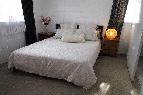 Photo of property in 53 Holland Road, Hillcrest, Auckland, 0627