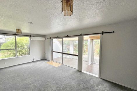 Photo of property in 2/51 Woodbury Street, Russley, Christchurch, 8042