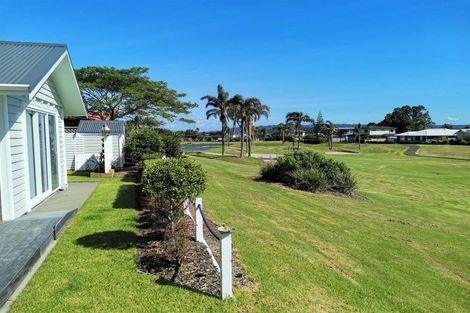 Photo of property in 2 Cayman Court, One Tree Point, 0118