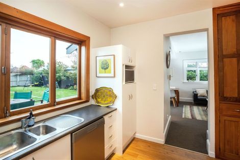 Photo of property in 93 Abberley Crescent, St Albans, Christchurch, 8014