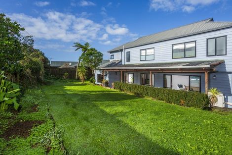 Photo of property in 6 Tokay Place, Huapai, Kumeu, 0810