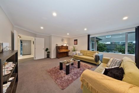 Photo of property in 10 Reka Street, Parklands, Christchurch, 8083