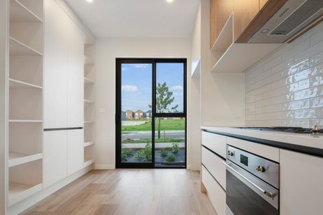 Photo of property in 16 Coopworth Street, Karaka, 2580