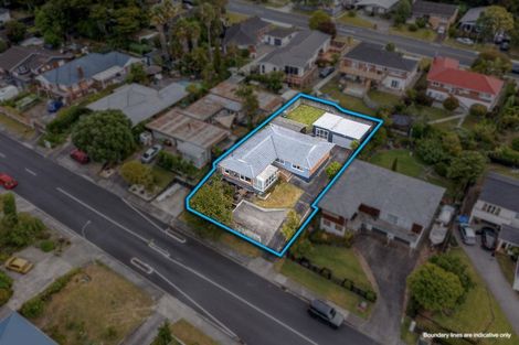 Photo of property in 19 Lawrence Crescent, Hillpark, Auckland, 2102