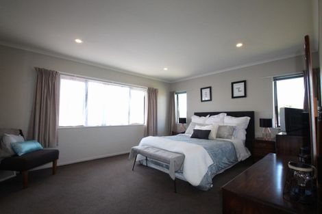 Photo of property in 11 Montague Grove, Stratford, 4332